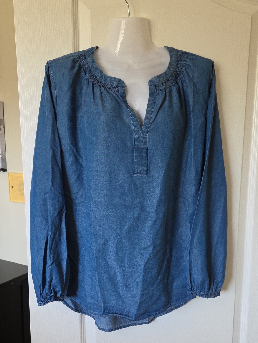 LOFT Women’s Blue Denim Tunic Shirt - Classic Lightweight Top